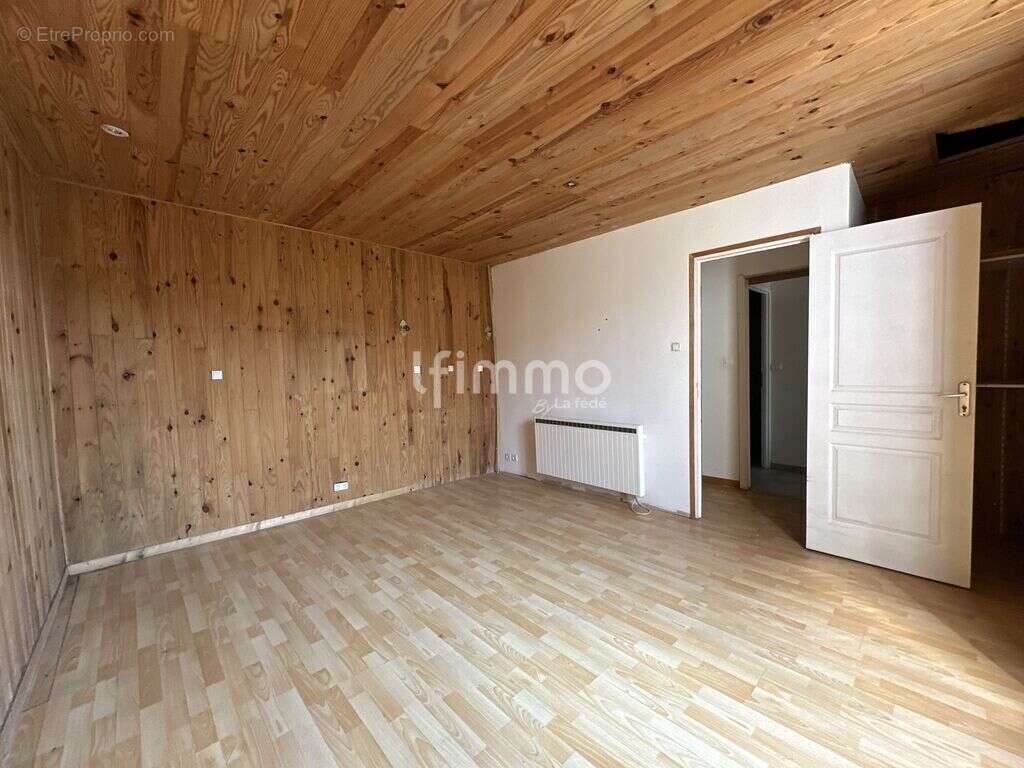 Maison 168m² 4 chs Terrain 621m² préau garage - photo 16