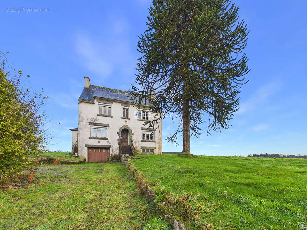 Maison à BRIEC