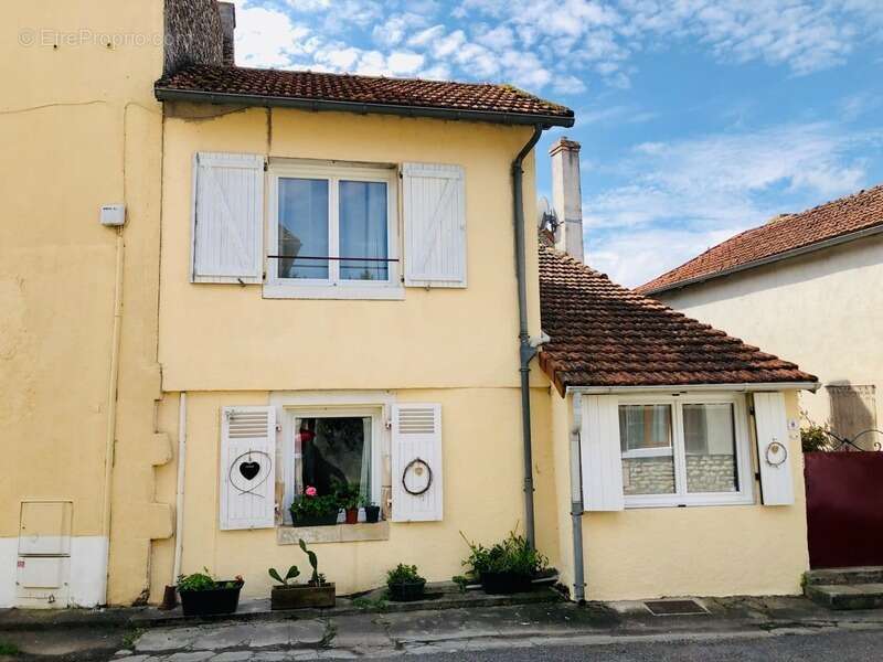 Maison à SAINT-SAVIN