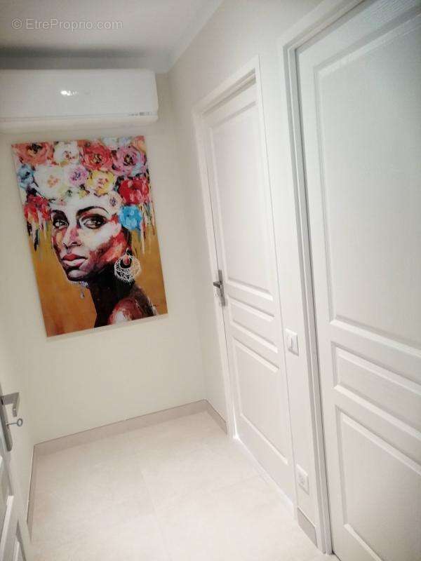 Maison à JONQUIERES-SAINT-VINCENT