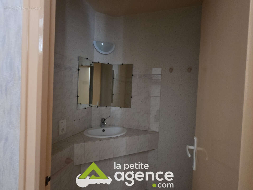 Autre à DUN-SUR-AURON