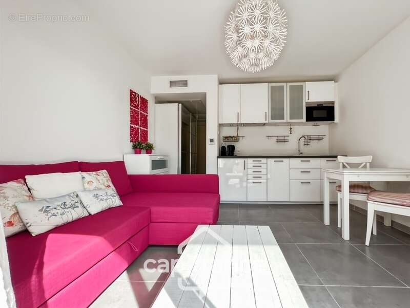 Appartement à BORMES-LES-MIMOSAS