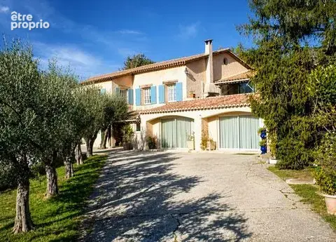 Maison à VALBONNE