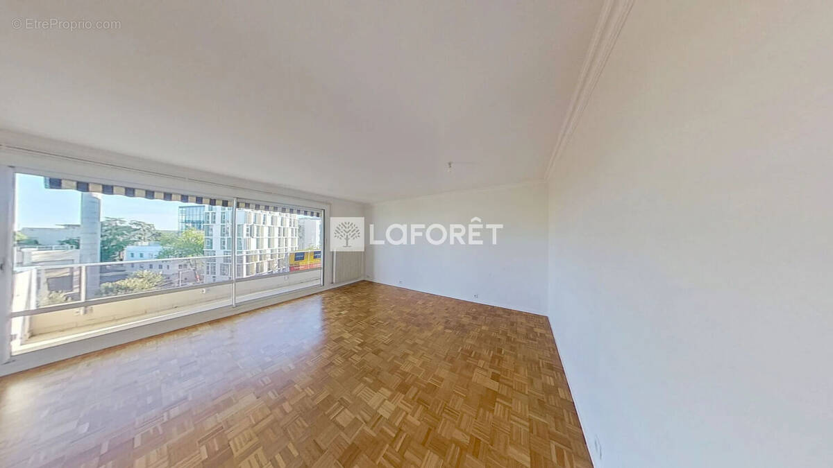 Appartement à LYON-8E