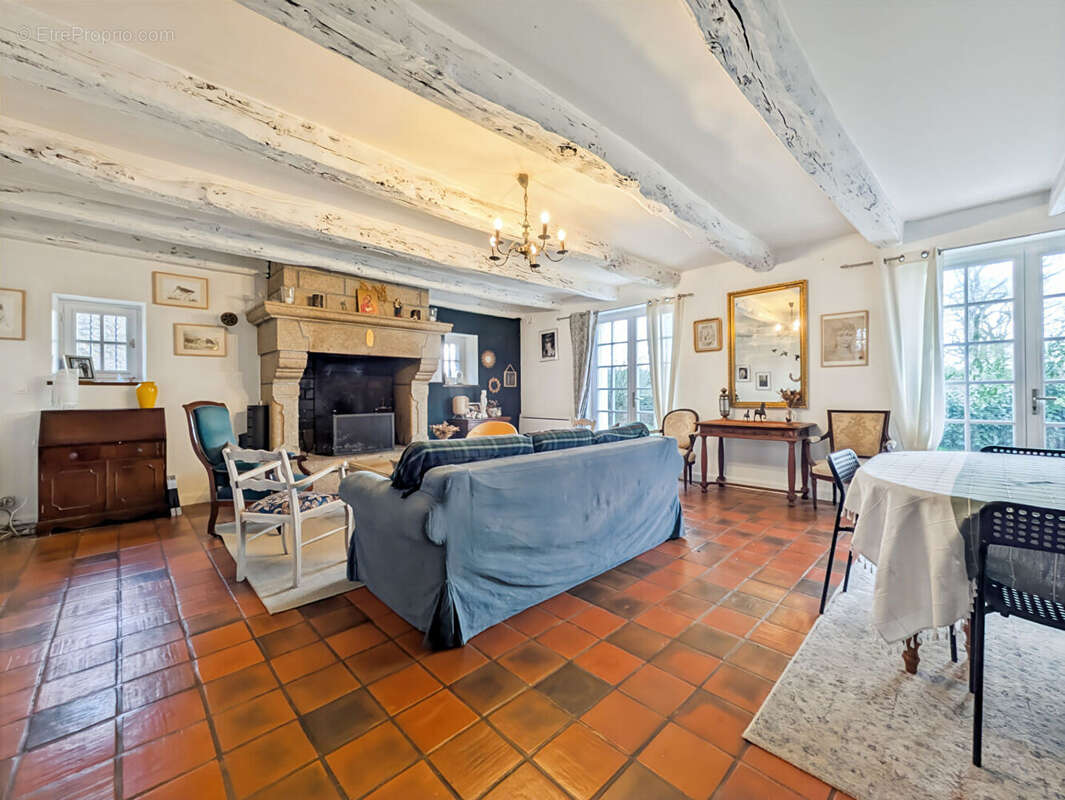 Maison à SAINT-AUBIN-D'AUBIGNE