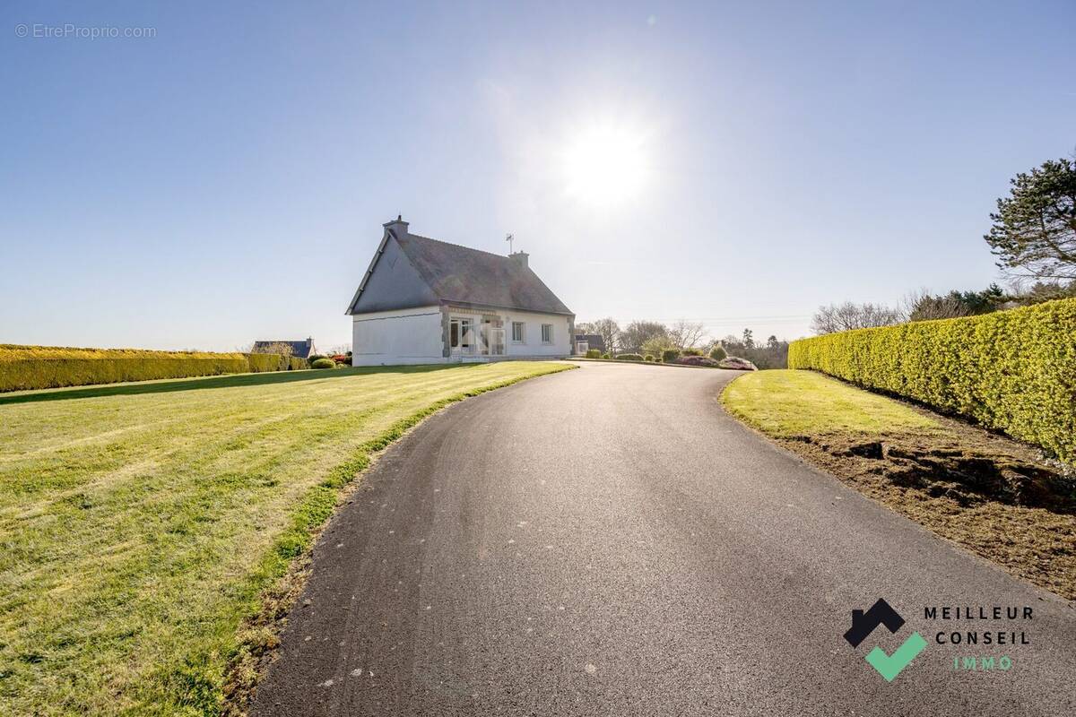 Maison à SAINT-JULIEN