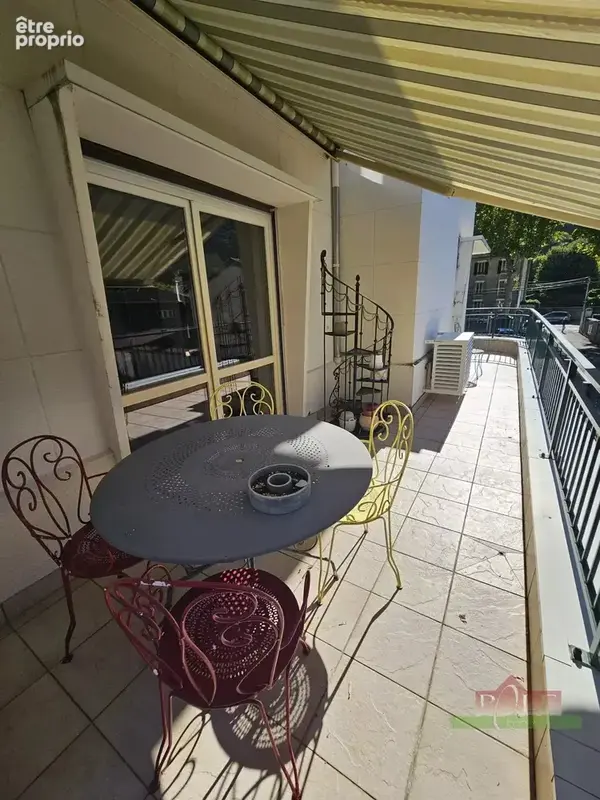 VIENNE, Appartement T4 de 116m² avec terrasse de 15 m² et  2 pkgs. et - photo 5