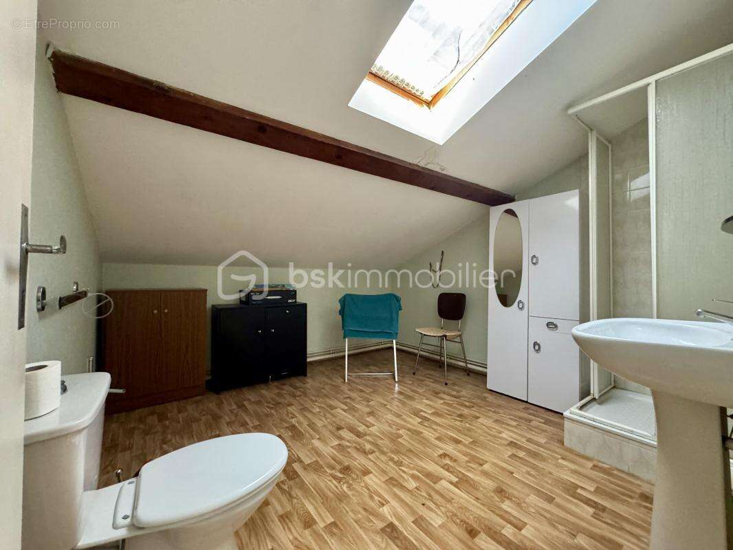 Maison 108m2 habitables 3 chambres avec garages et jardin - photo 16