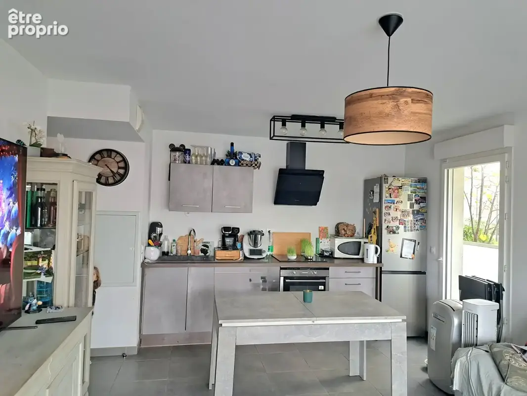 MARSEILLE Château Gombert - En Résidence sécurisée ,Appartement de type 3  + vaste terrasse et parking privé - photo 9