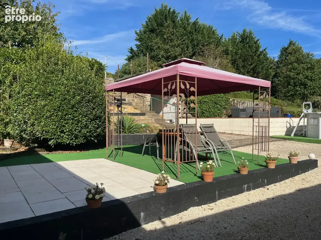 La Coquille maison avec une chambre d’hôte, gite, plusieurs dépendances et jardin - photo 5