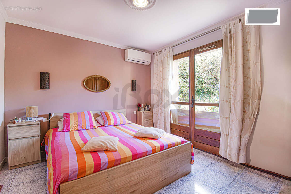 Appartement à OLLIOULES