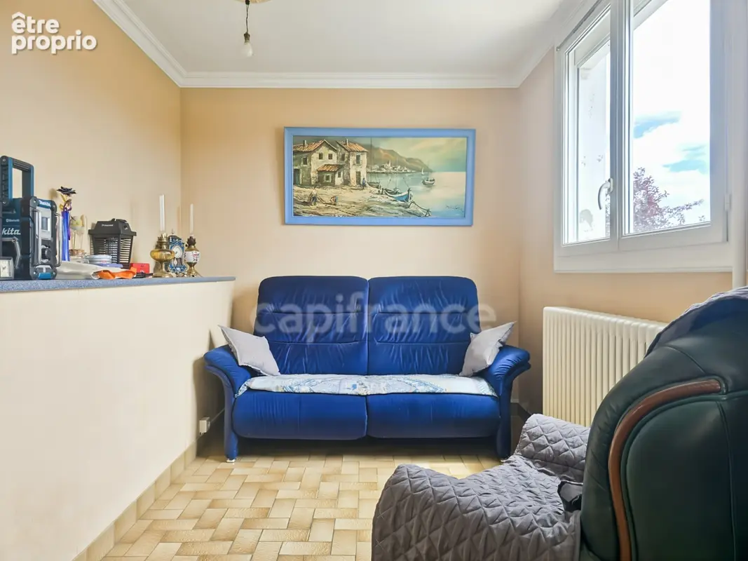 Une belle opportunité entre Les Maillets et Premartine ! Maison familiale de 94 m² idéalement située, qui n'attend plus que votr - photo 4