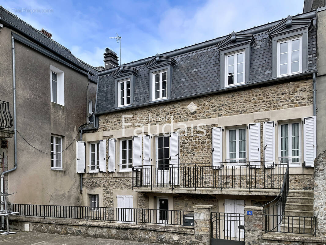 Maison à COUTANCES
