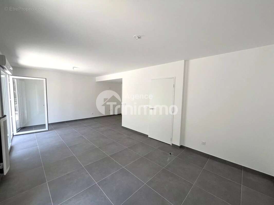 Appartement à SAINT-ANDRE-DE-LA-ROCHE