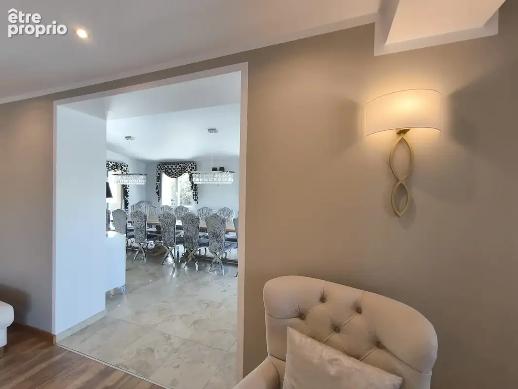 Etoile. maison de famille de 270 m2. renovee en totalite. modulable. parc clos de 5030 m2 - photo 8