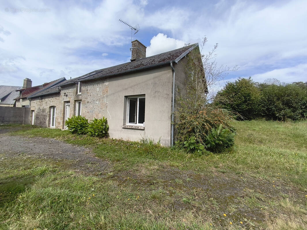 Maison à VILLEDIEU-LES-POELES