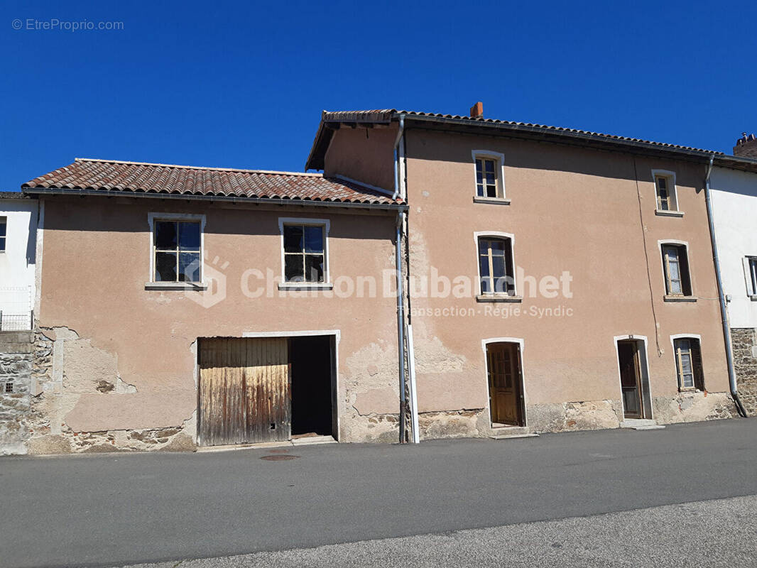 Maison à PANISSIERES