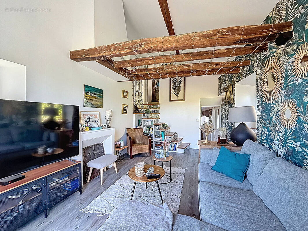 Maison à NEAUPHLE-LE-CHATEAU