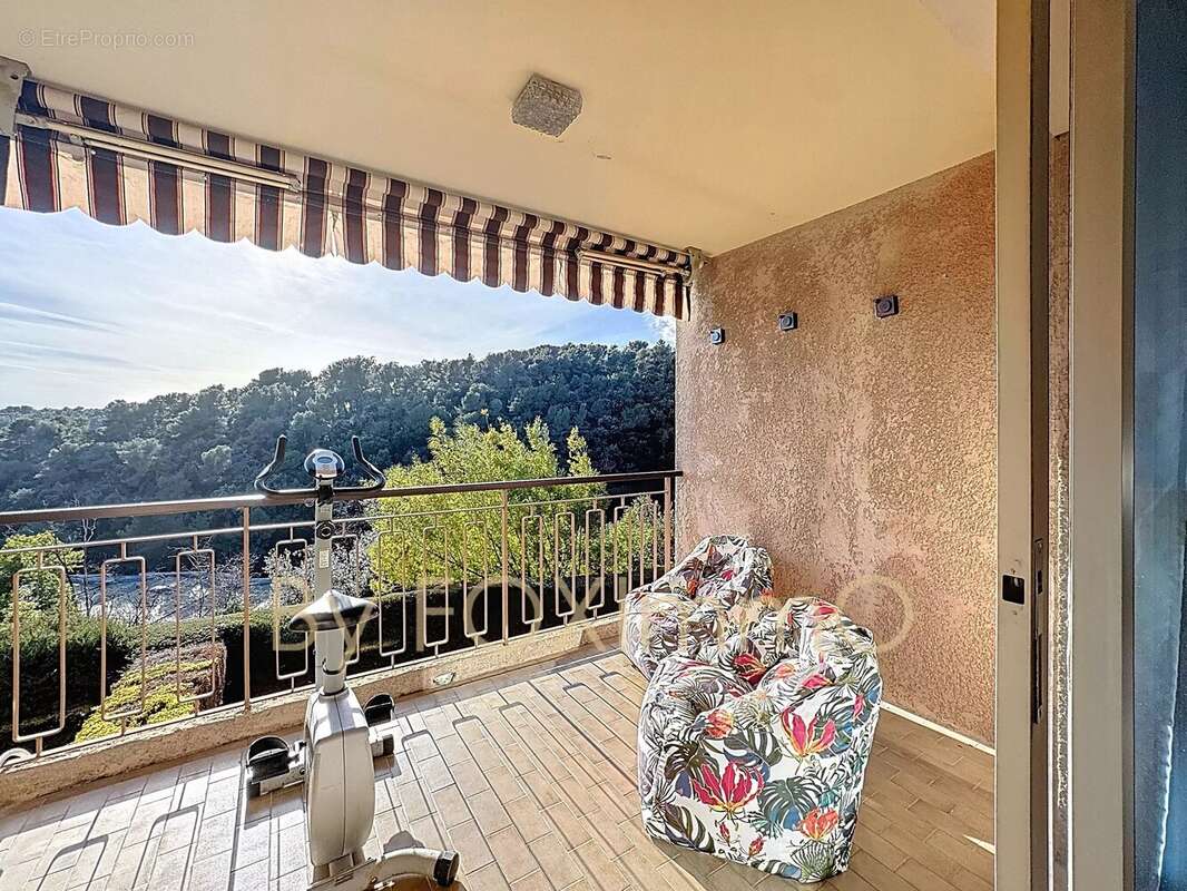 Appartement à VENCE