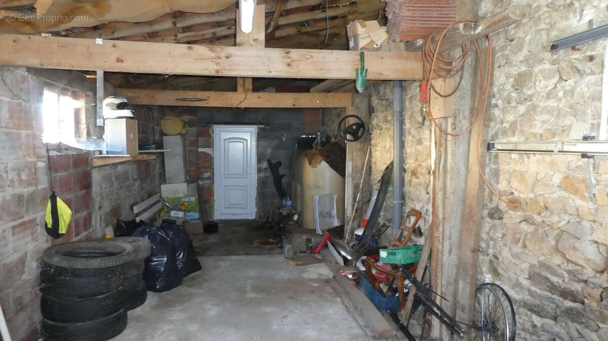 Maison à BUSSIERE-GALANT