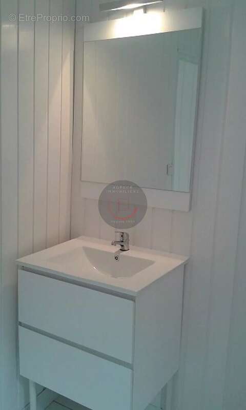 Appartement à LES ADRETS-DE-L&#039;ESTEREL