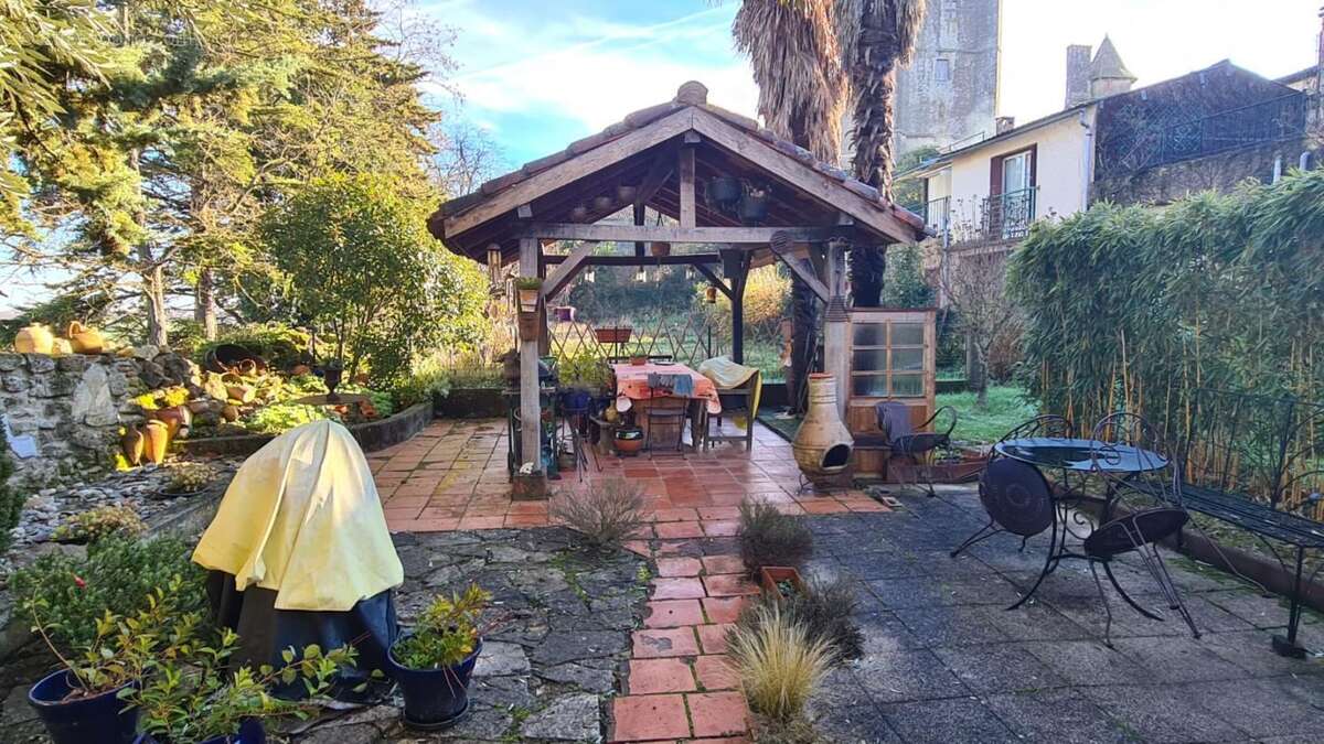 Maison à BASSOUES