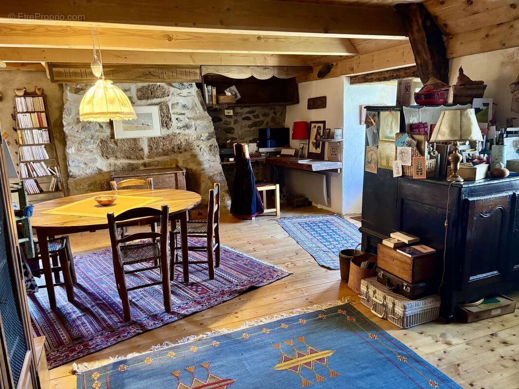 Maison à LES ESTABLES