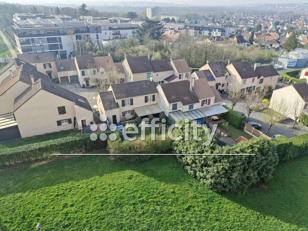 Appartement à CHAMPS-SUR-MARNE