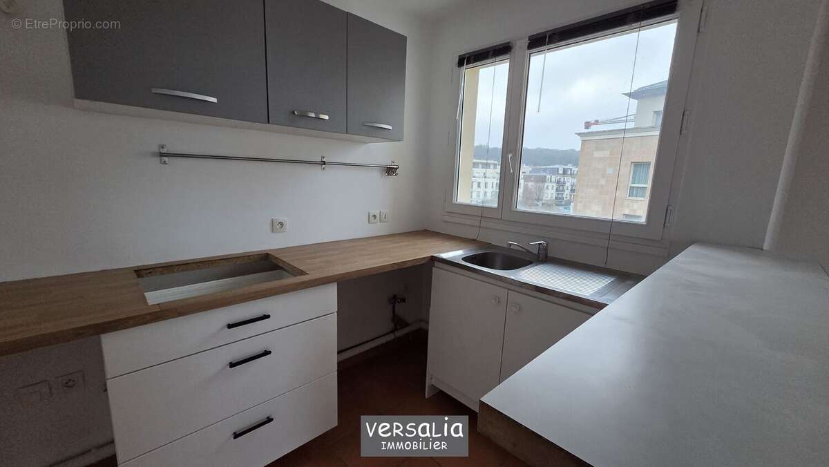 Appartement à SAINT-CYR-L'ECOLE