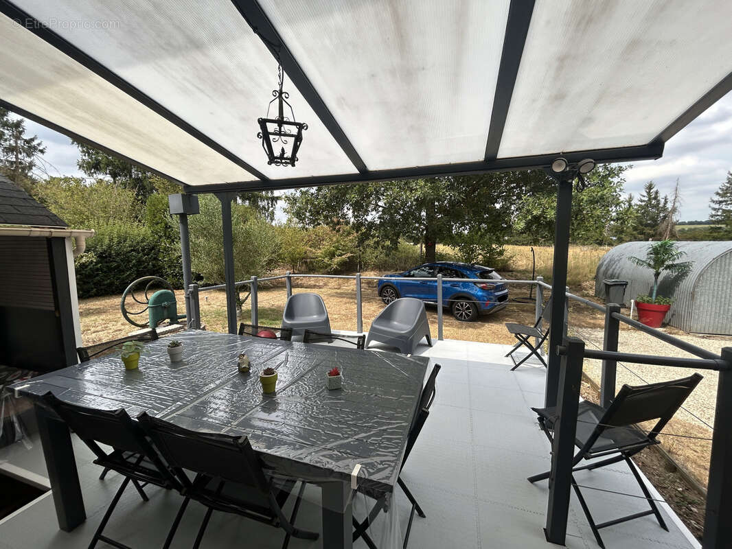 Maison ancienne rénovée avec cave, atelier, jardin - photo 13