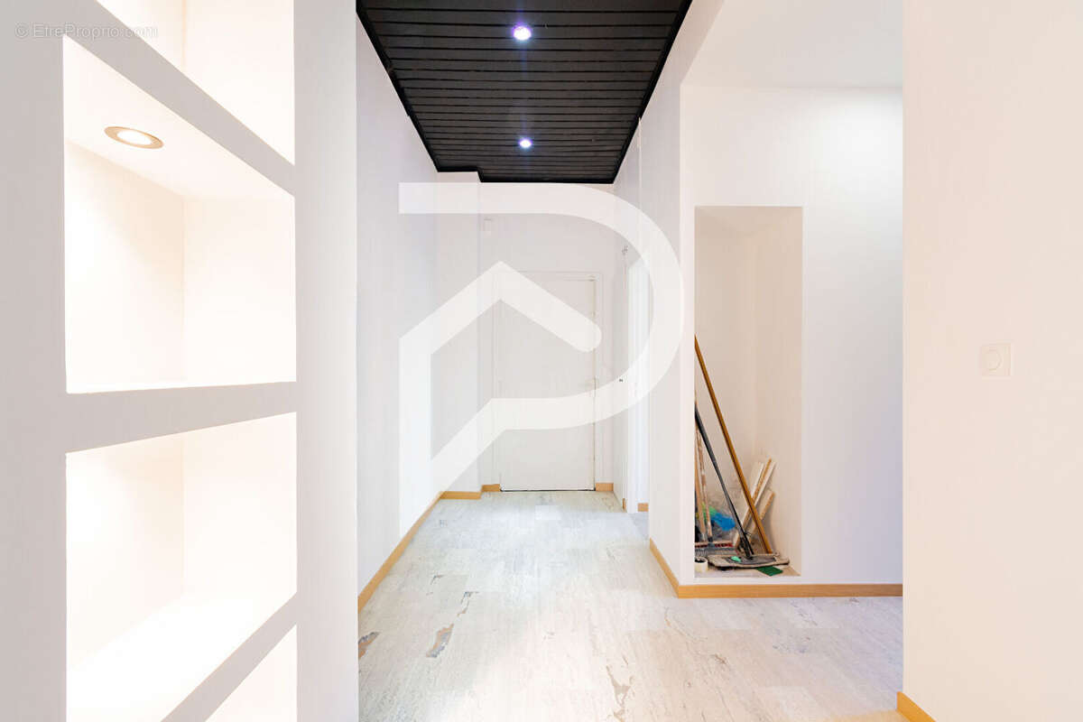 Appartement à MARSEILLE-4E