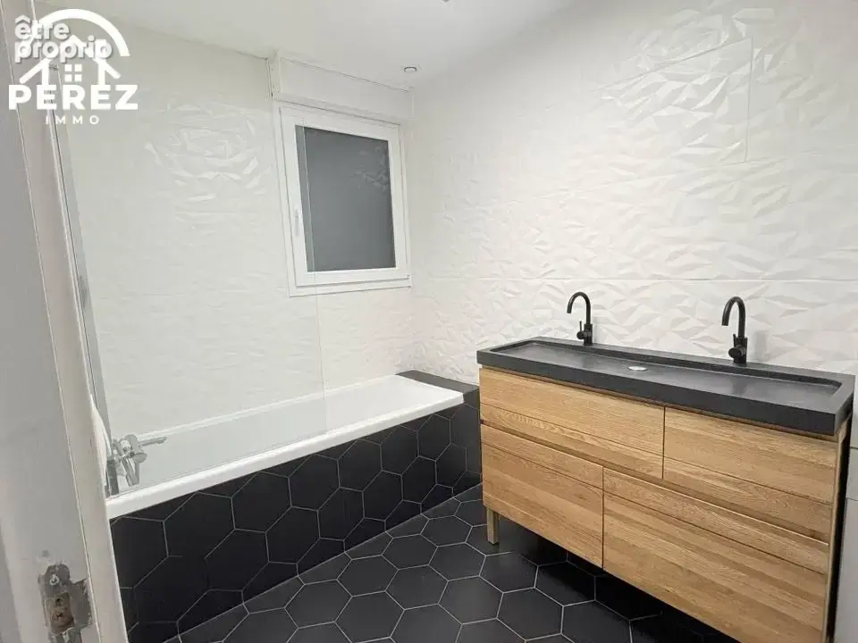 Plain pied 92m2 - 3 chambres - Jardin - Garage - photo 8