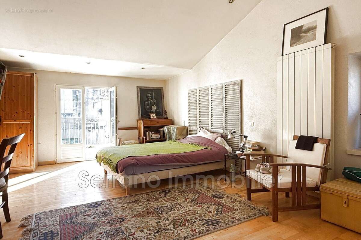 Maison 68 m² à Eyragues  - photo 7