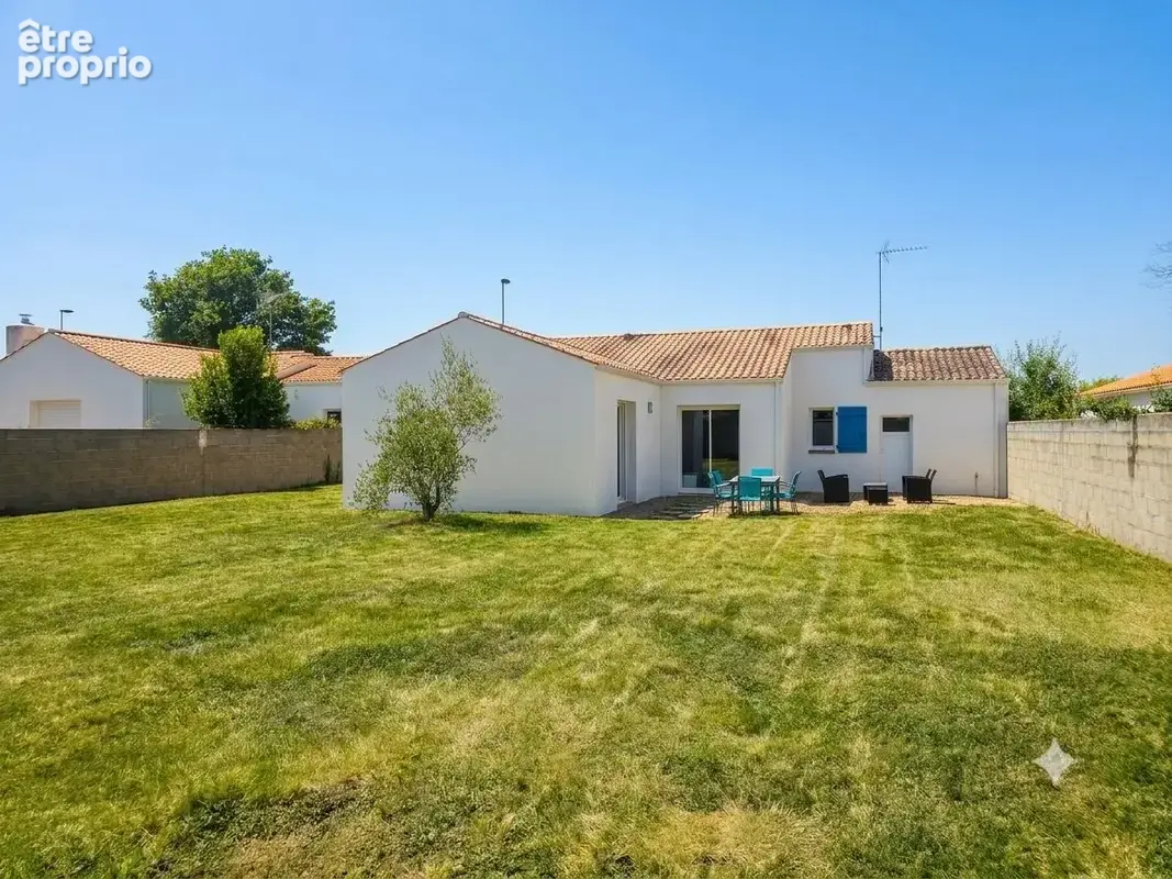Maison 99 m² à Challans  - photo 3
