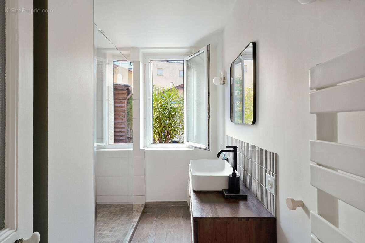 Appartement à CLICHY