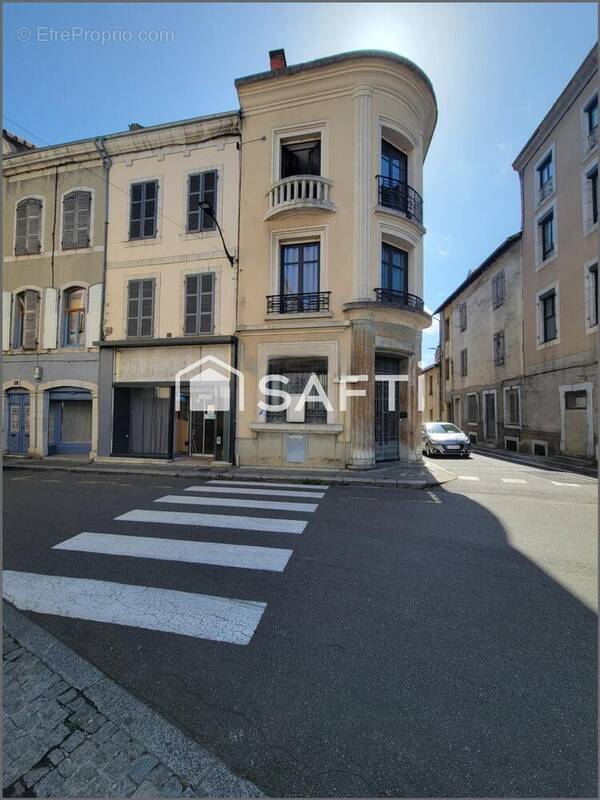 Photo 1 - Commerce à MONTREJEAU