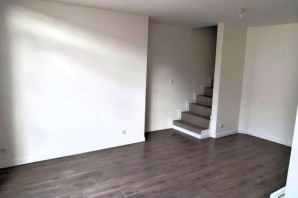 Maison à MARINES
