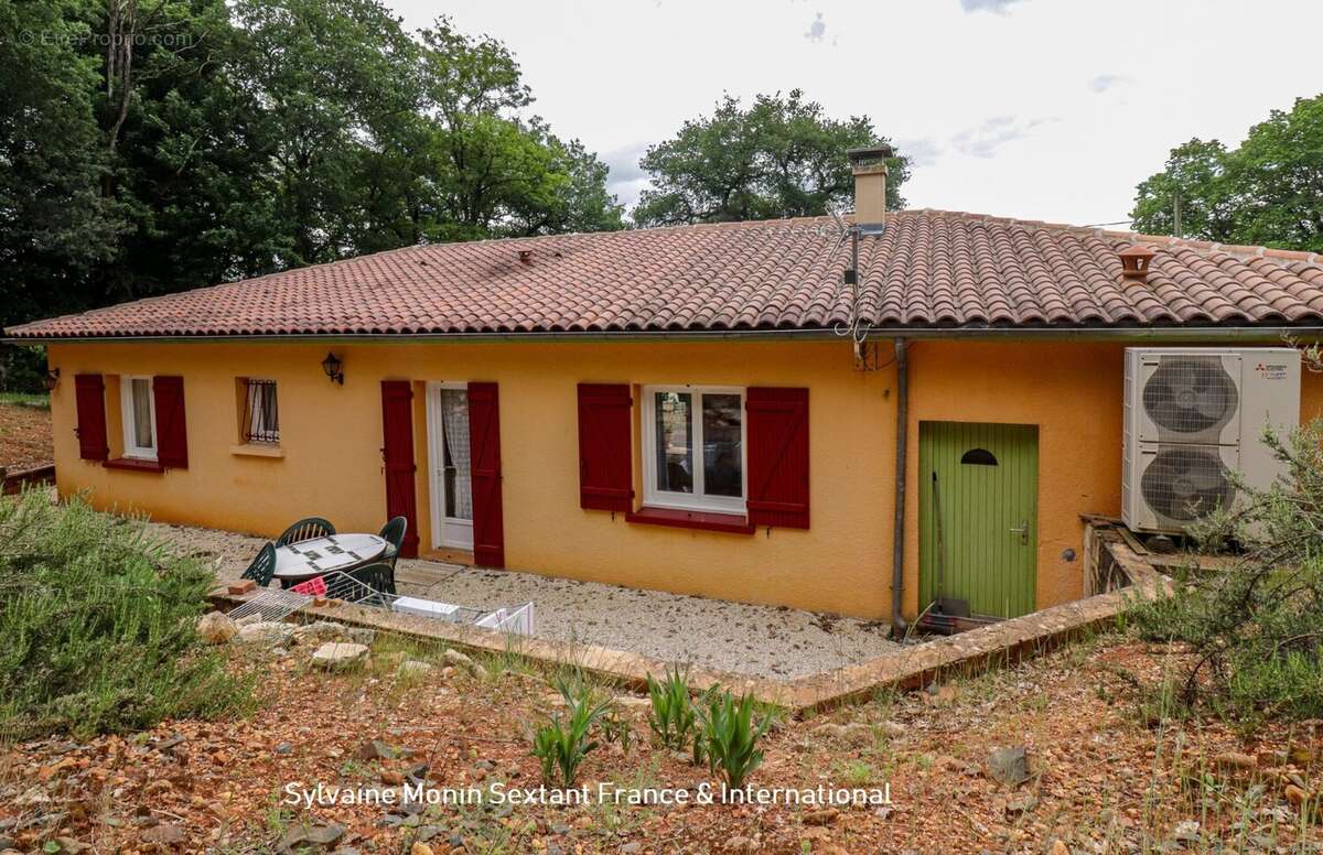 Maison rénovée de plain-pied avec jardin au calme - photo 4