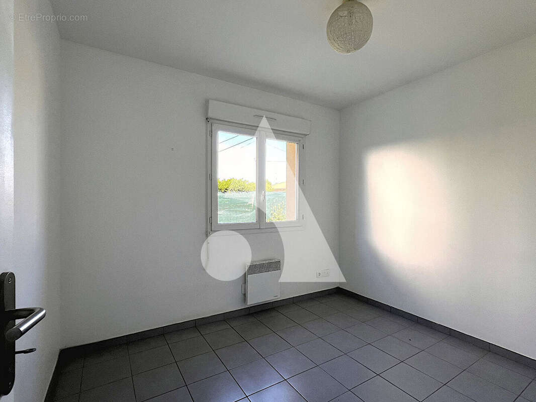 Maison à COUTRAS