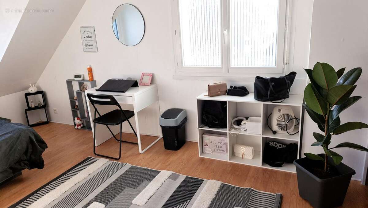 Maison 155 m² à Saint-Ave  - photo 13