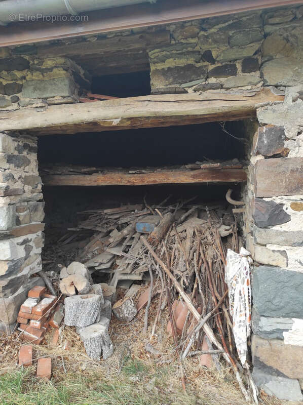 Maison à SAINT-JULIEN-DU-PINET