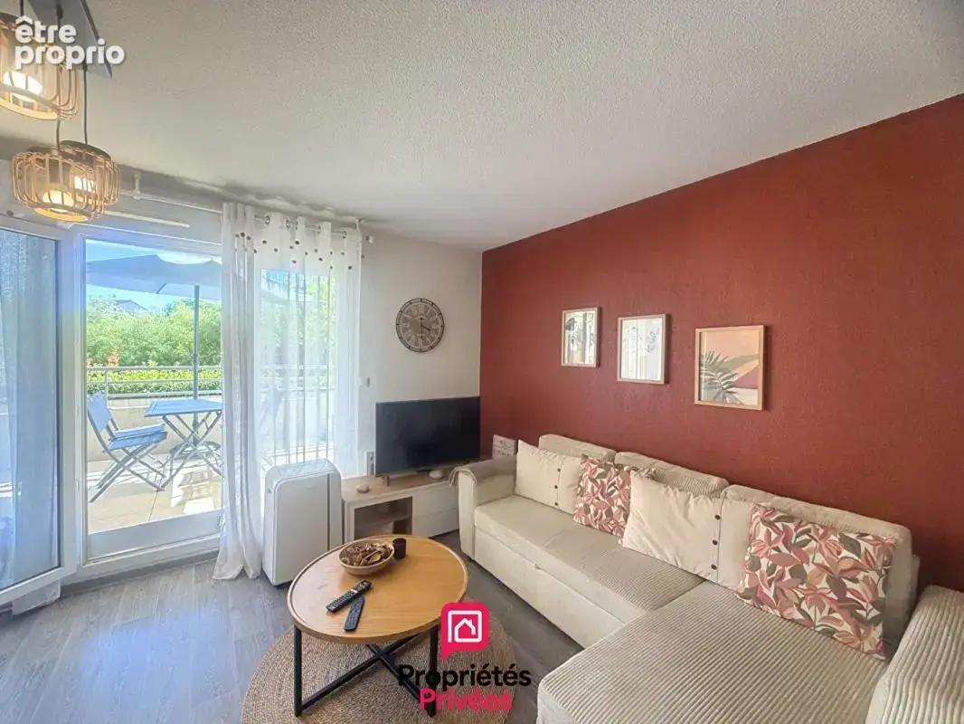 Appartement à PUGET-SUR-ARGENS