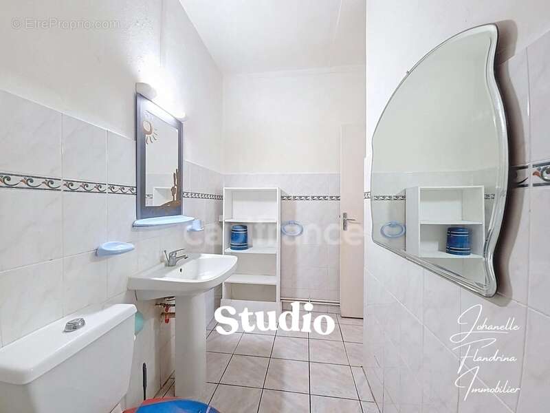 Propriété rare avec maison + 3 logements indépendants – 1850 m² constructible – Basse-Terre centre - photo 16