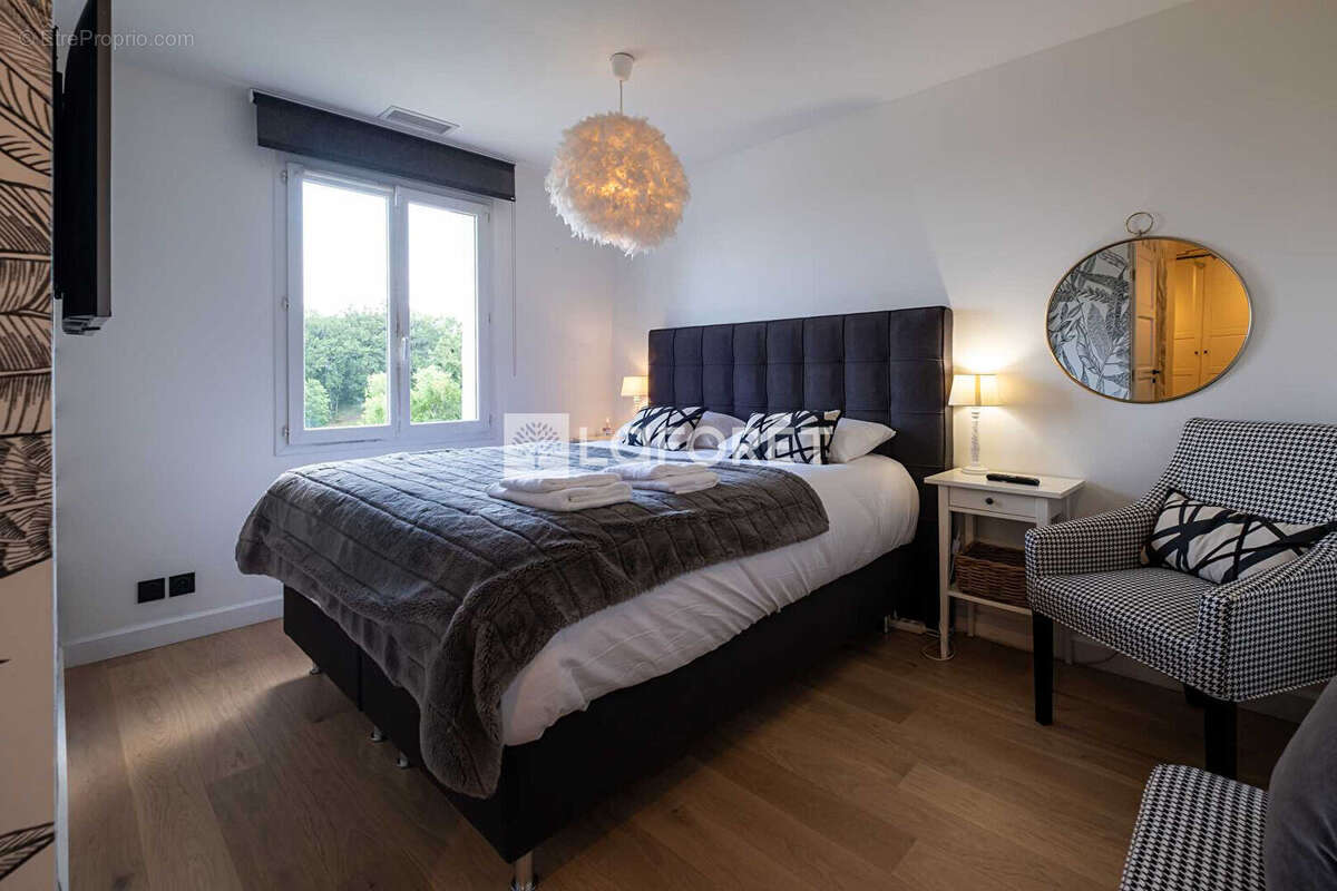 Maison à LISLE-SUR-TARN