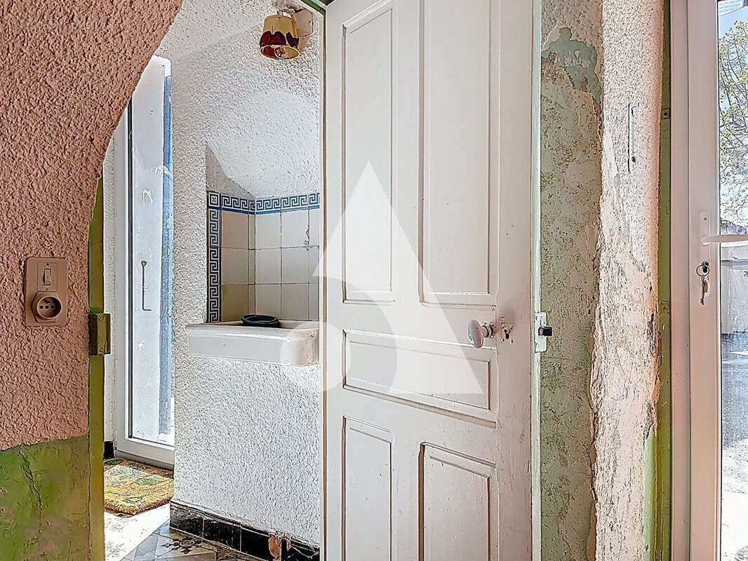 Maison à LA ROCHE-DES-ARNAUDS