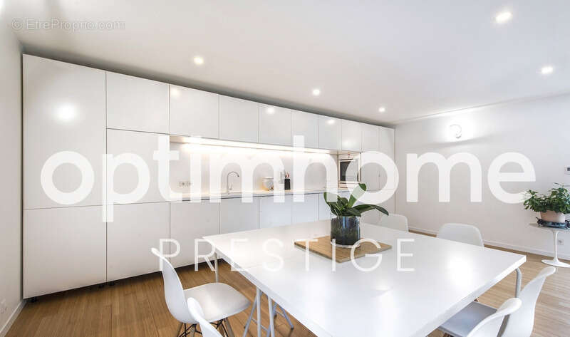 Maison à FONTAINEBLEAU