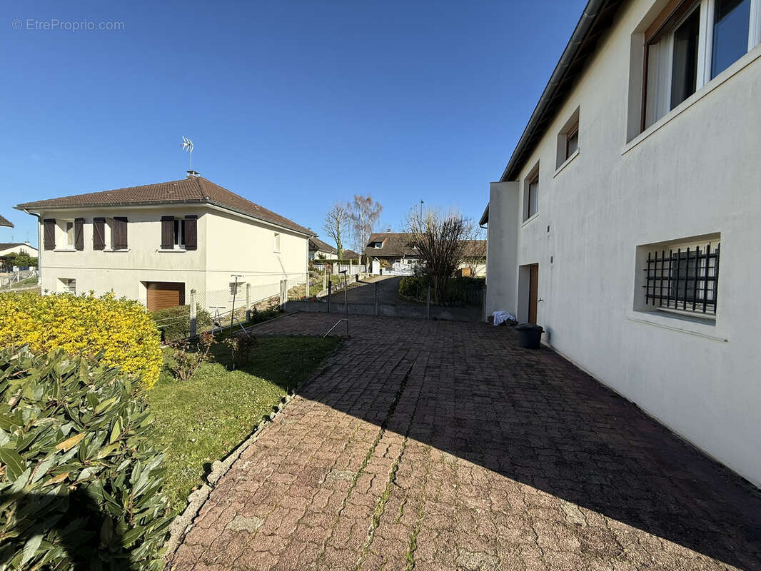 Maison à BELLERIVE-SUR-ALLIER