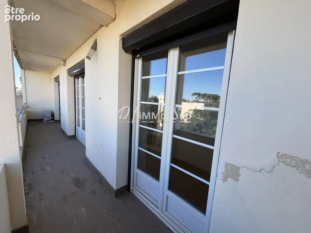 Appartement t4 de 110 m2 - ascenseur - terrasses - cellier - garage - photo 22