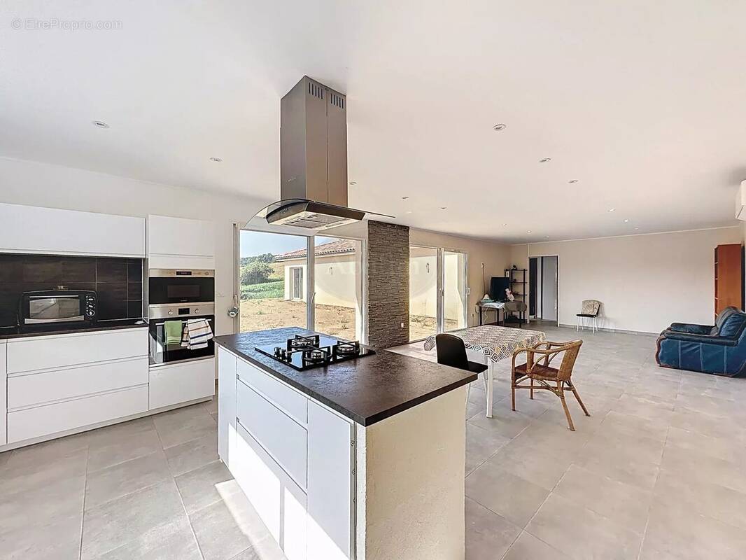 Maison à RABASTENS-DE-BIGORRE