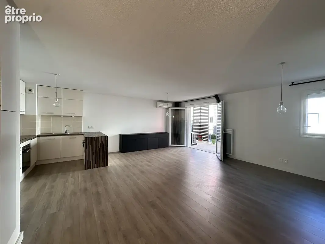 Sète, centre ville, appartement T2 de 60m2 avec terrasse, - photo 2